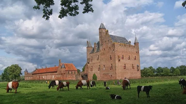 B&B Kasteel Doornenburg | HoApp